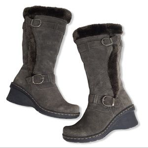 Baretraps Catchy lined suede winter wedge boot 9M